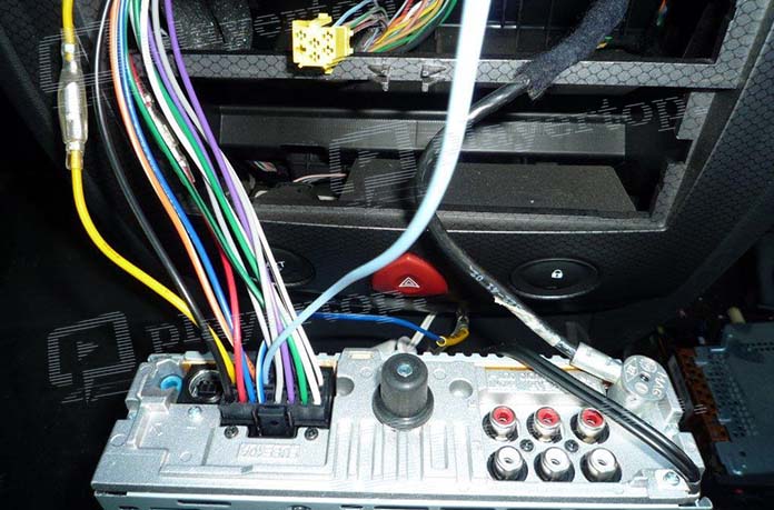 autoradio ne s’allume pas